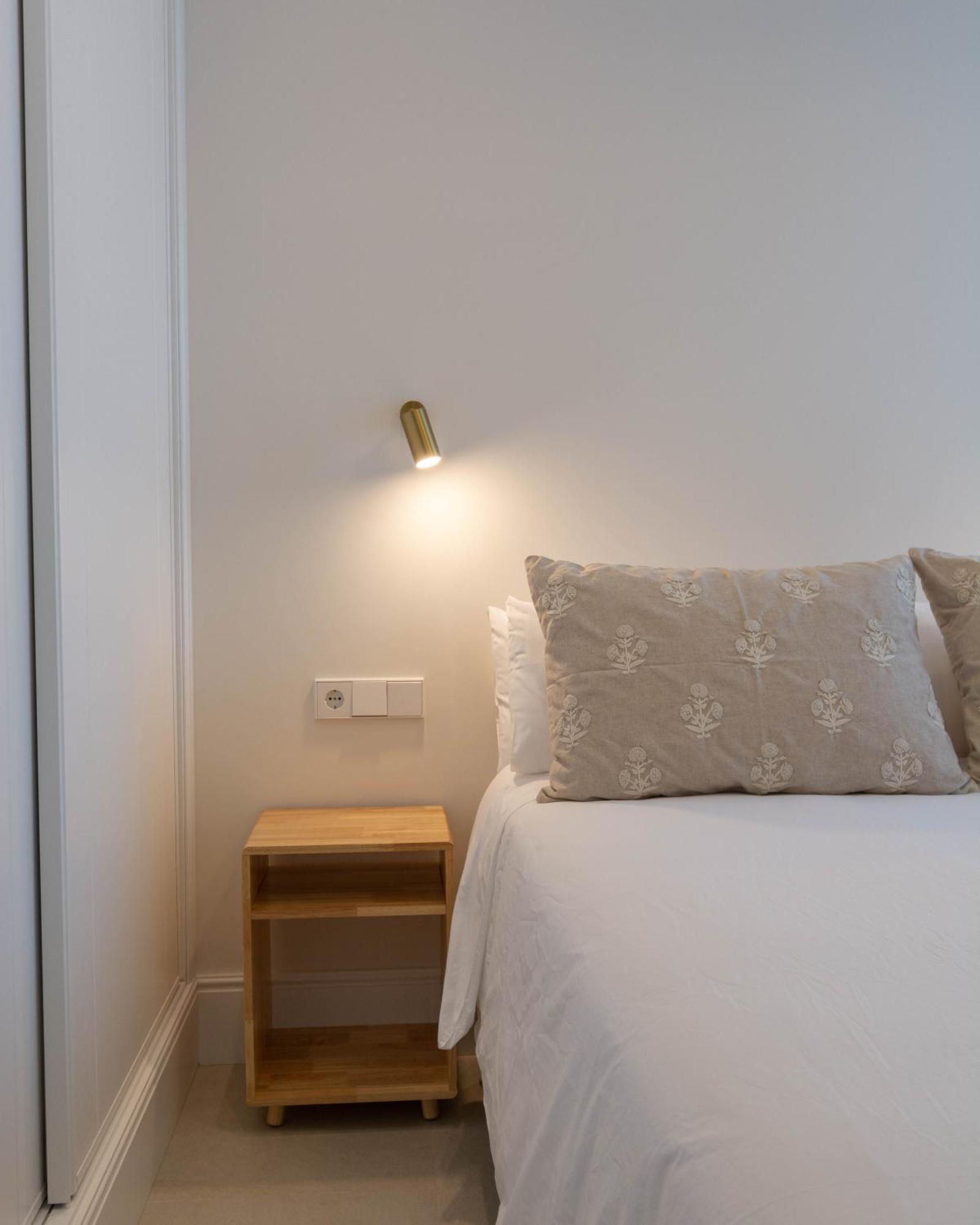 Betis Suites-La Campana Sevilha Exterior foto